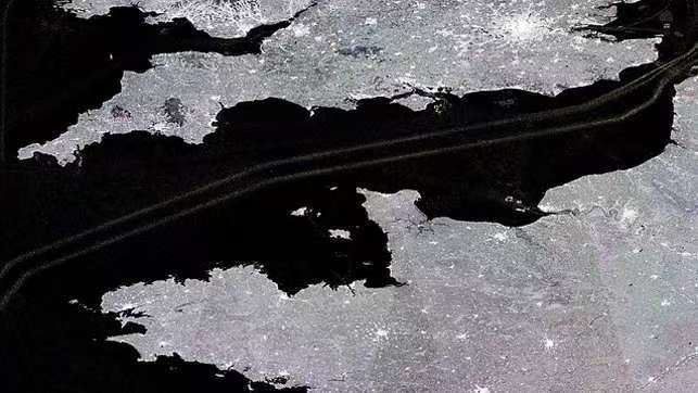 Has It Happened Again? Second Container Overboard Incident in a Month—Is the Problem Really Just the Weather? 又发生了：一个月内第二起集装箱落海，问题真的只是天气吗？