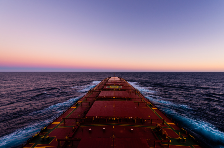 BDI Surpasses 3,300: Why Are Freight Rates Rising Despite Ample Vessel Supply? BDI突破3300点，船没少，运价为什么涨了？